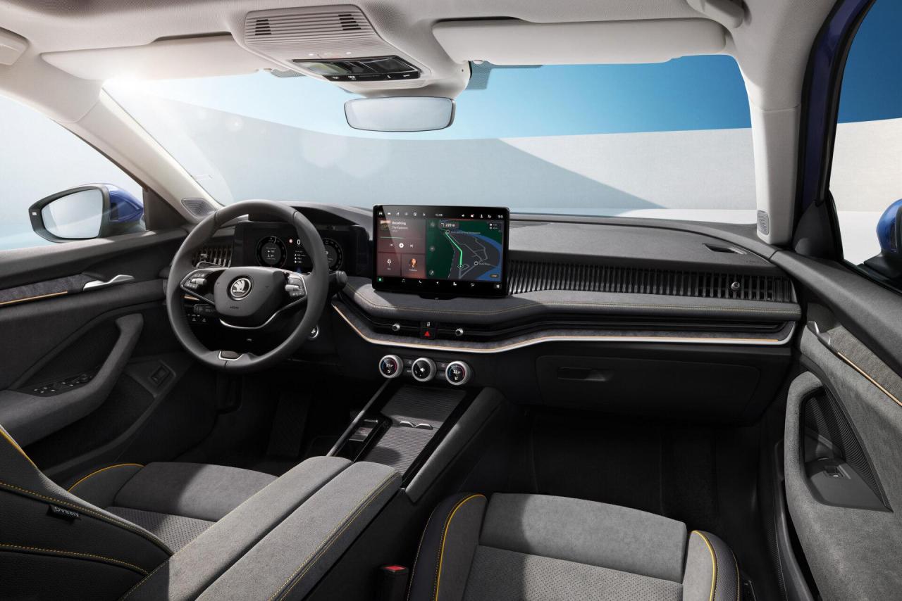 67_Skoda_Superb_Combi_iV_c6f81a41-1920x1281.thumb.jpg.38adef55ae50e7cdee028ba0f31d8f76.jpg