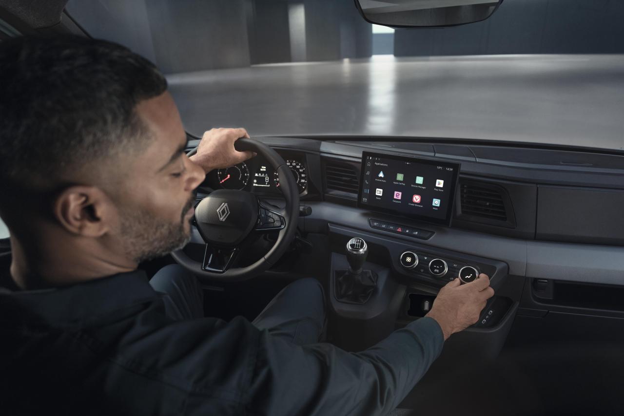 All-new_Renault_Master(18).thumb.jpg.d8bc290f1121dae66abf98a399c7987b.jpg