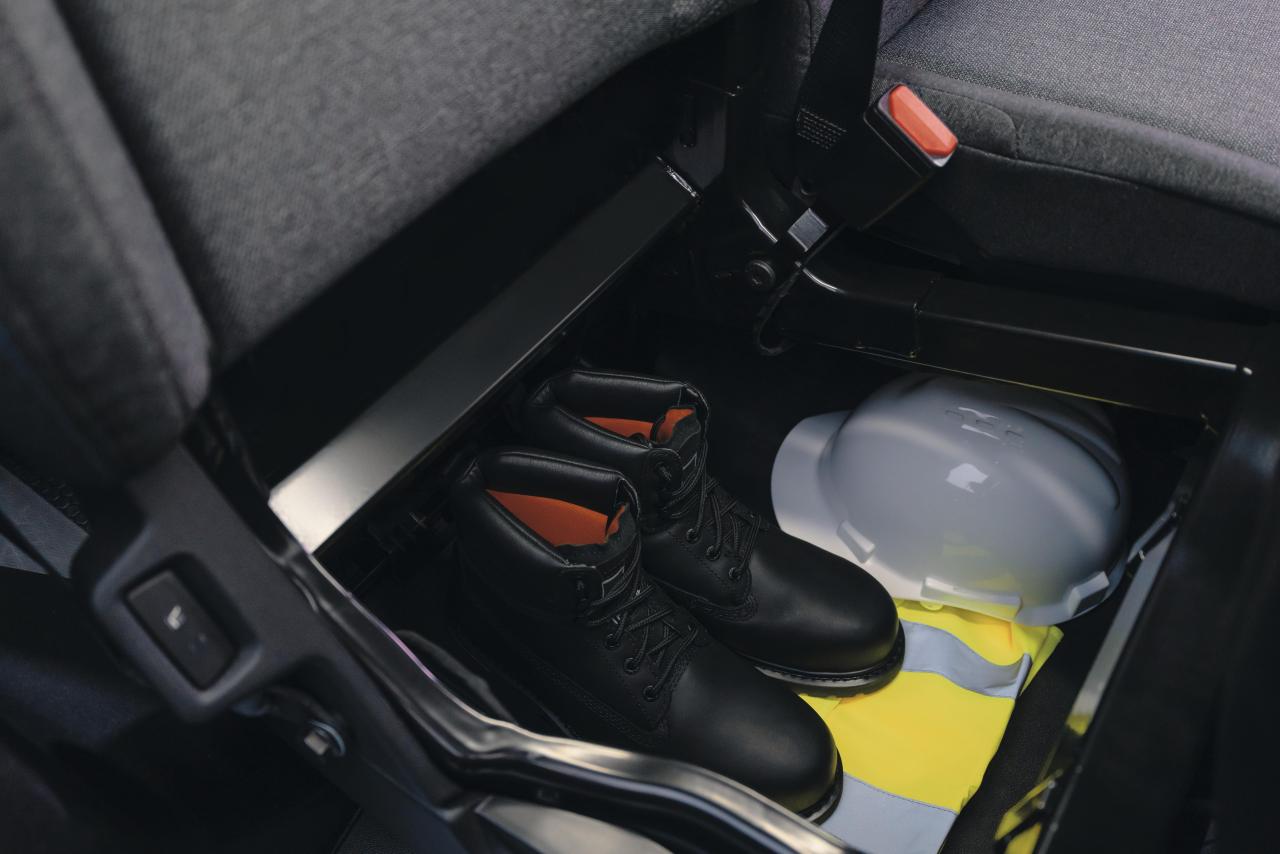 All-new_Renault_Master(22).thumb.jpg.a8420e317e2857391369cdc393d97af8.jpg