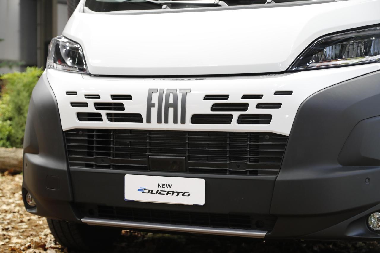 FIATPROFESSIONALritornaallEICMAconE-ScudoeE-Ducato2024(1).thumb.JPG.0a6807765c298428c8aea644ff38c84e.JPG