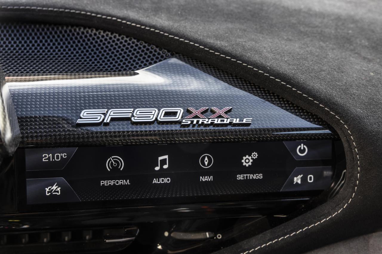 Ferrari_SF90XX_Stradale_00161-2_ad53bd04-fa55-436e-ab0f-9d8c5aeadef9.thumb.jpg.9a80ee4c928064e23cb0d7bbbb334c03.jpg