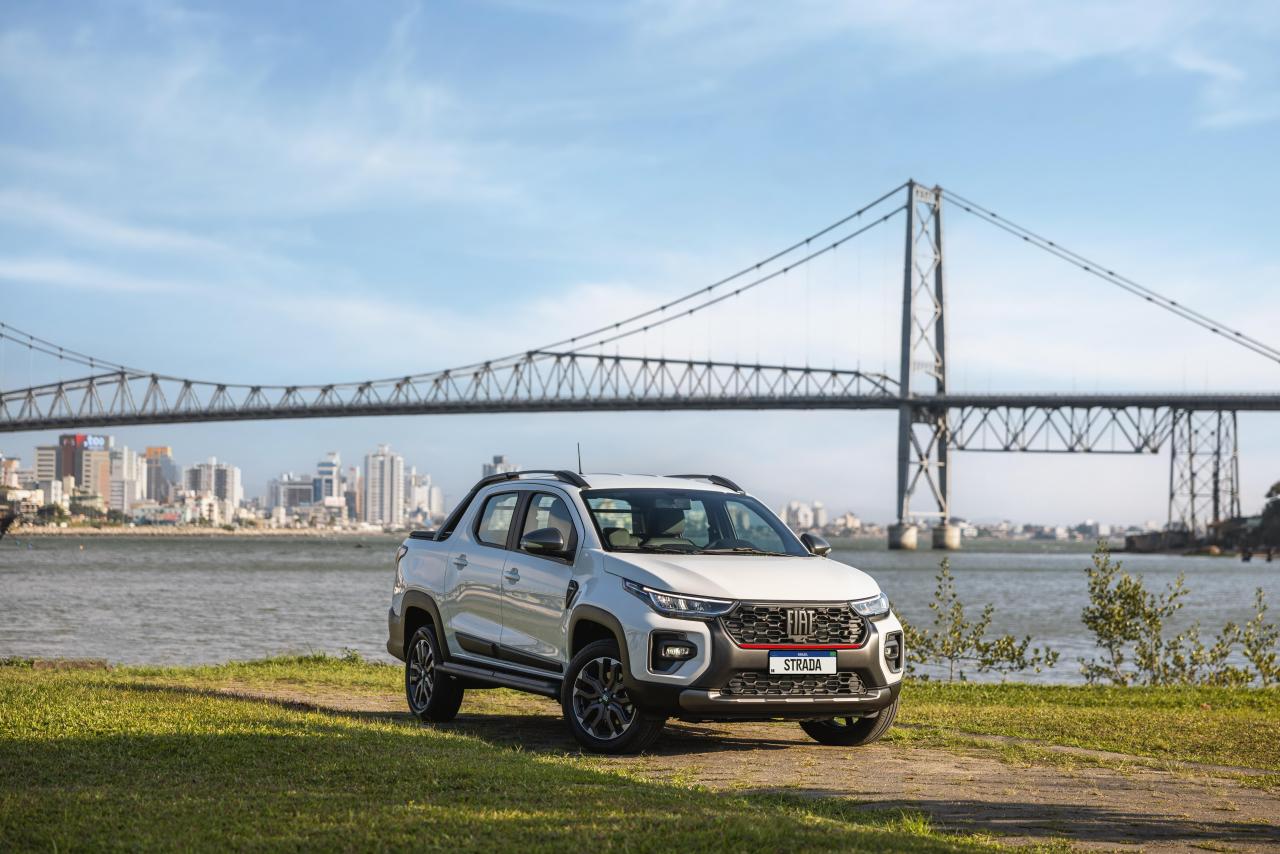 FiatStrada-VolcanoversionBrasil.thumb.jpg.2b3ec81f82b7ff9c6235e77f1f33406d.jpg