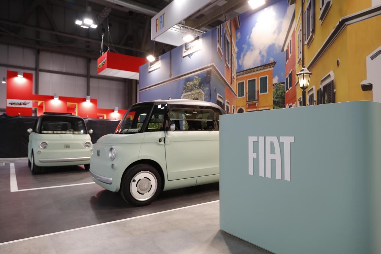 FiatTopolinoelettrizzalEICMA2023conuntoccoesclusivodiDolceVita (3).JPG