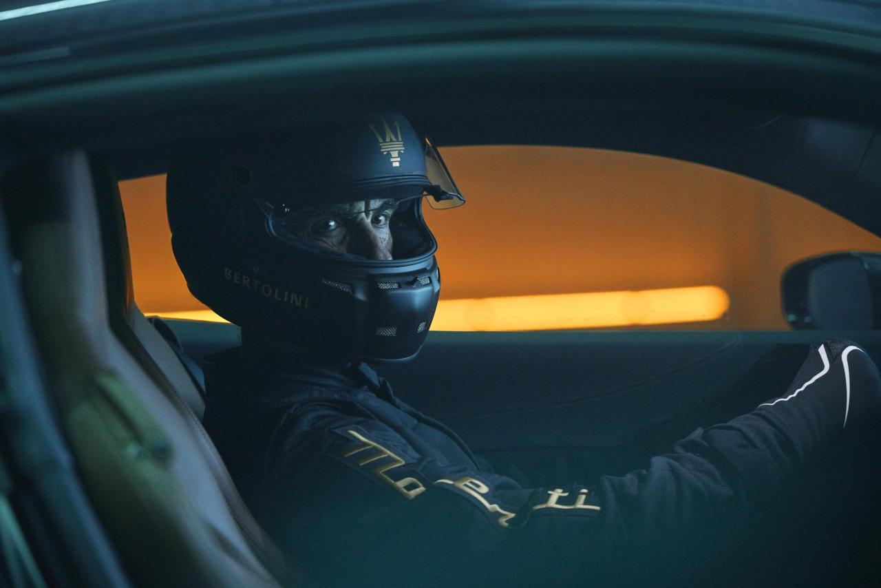 Medium-22811-MaseratiMC20NottewithAndreaBertolini.thumb.jpg.5381285e852628821c88451f9ec30f40.jpg
