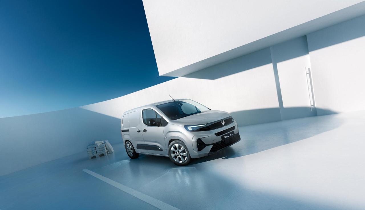 VauxhallNewCombo_523335.jpg