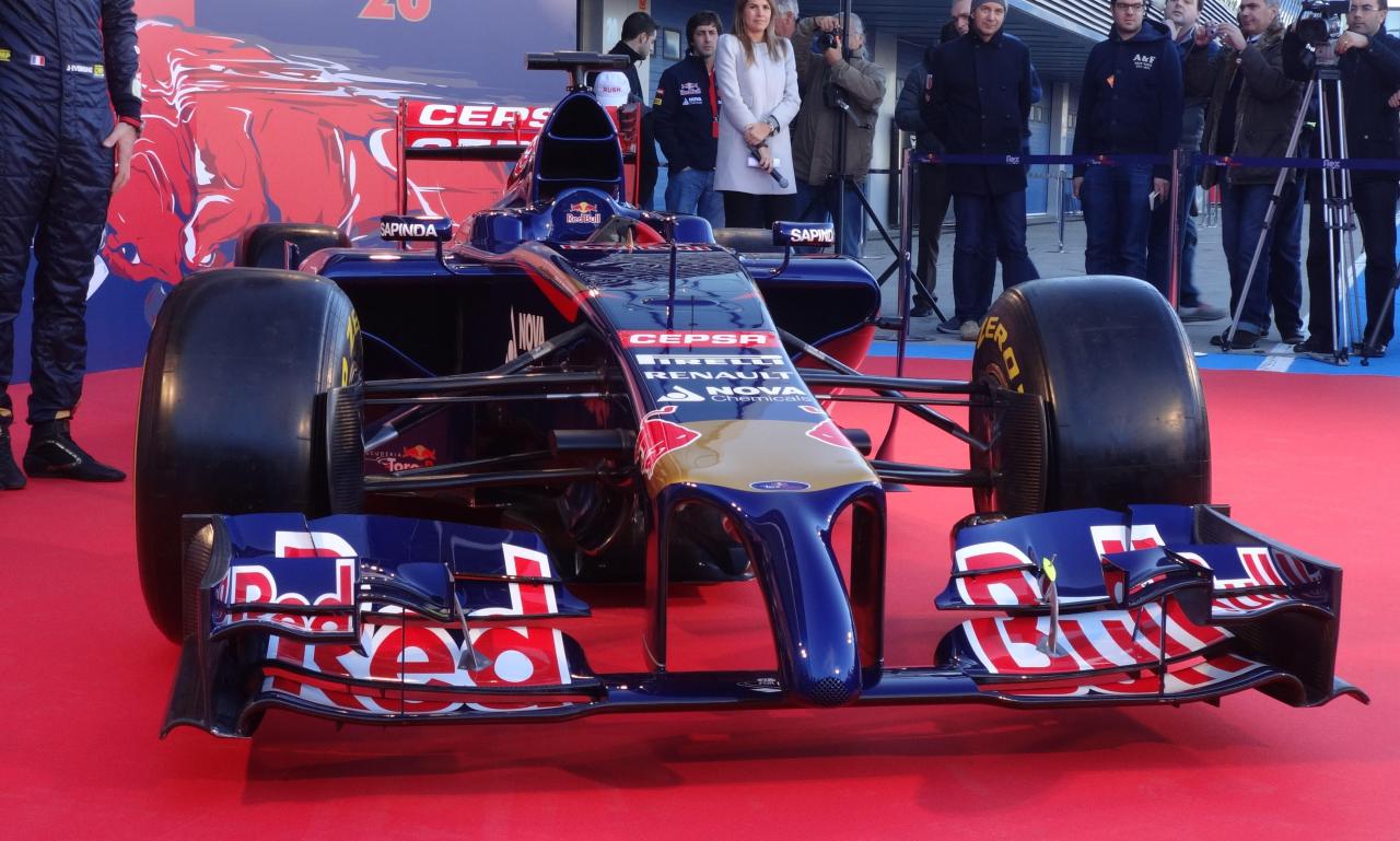 adam-cooper-toro-rosso1.thumb.jpg.b54d5e4ca65b368c148f7f23534c0d54.jpg