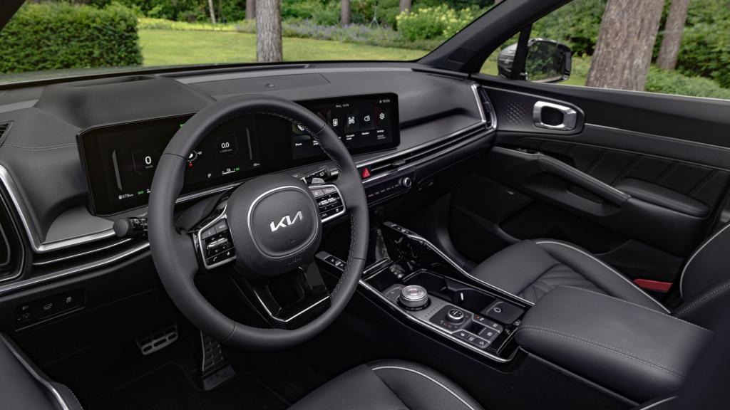 kia_sorento_hev_512.jpg.704f6d5032769520670fc8b1a8351986.jpg