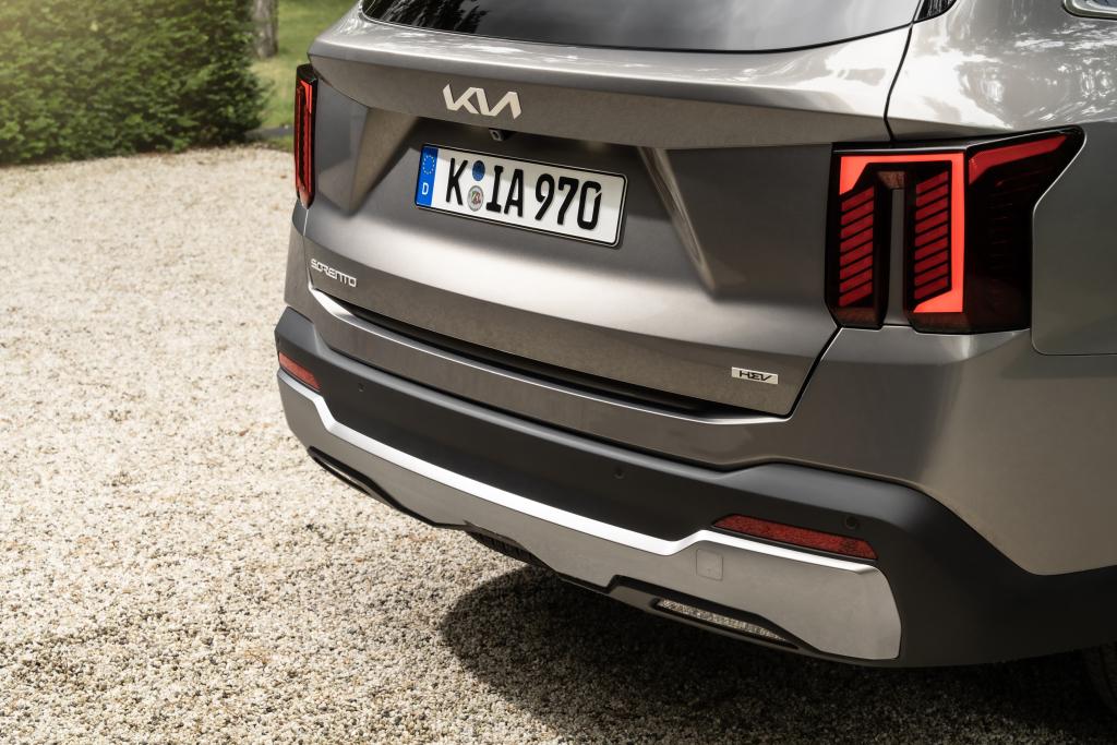 kia_sorento_hev_71.jpg.f51ee8c39d7d28de6d11397fba2ab5ca.jpg