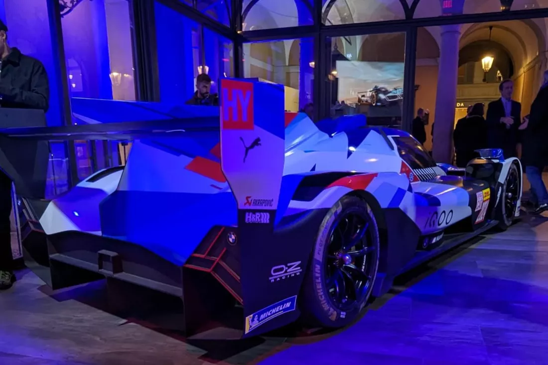 la-presentazione-della-bmw-m-h(2).webp.ff15867cb268e73a9c91826fe351734d.webp