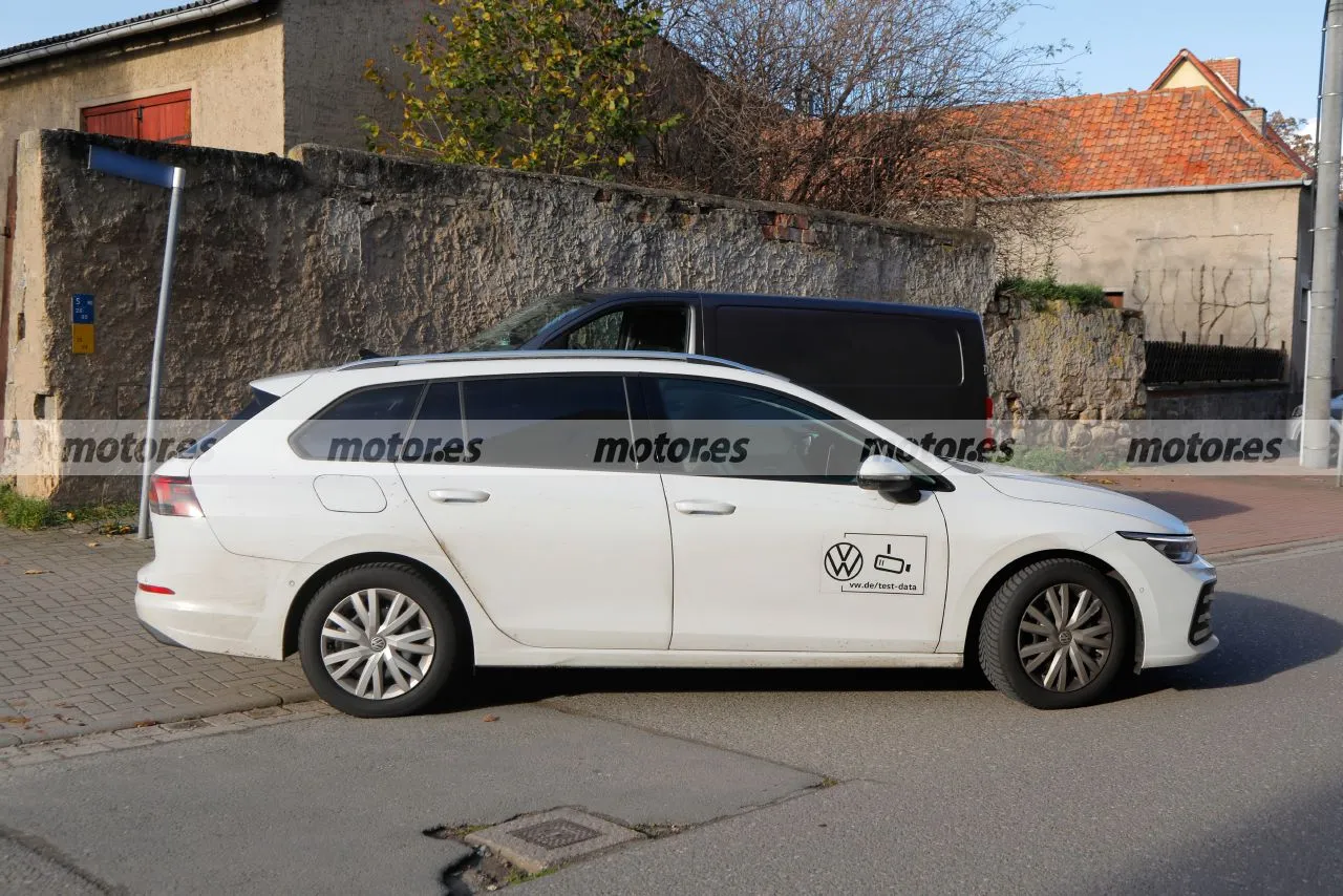 volkswagen-golf-variant-facelift-2024-202398865-1701107393_7.webp.db57773d0d8c46885da0752783cdab10.webp