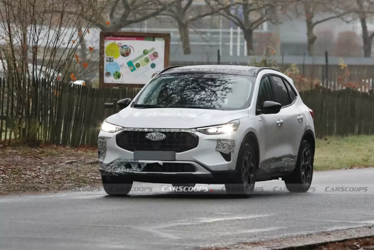 2024-Ford-Kuga-1213-1.thumb.webp.9f9eb70b9a50da9947052f10099de196.webp