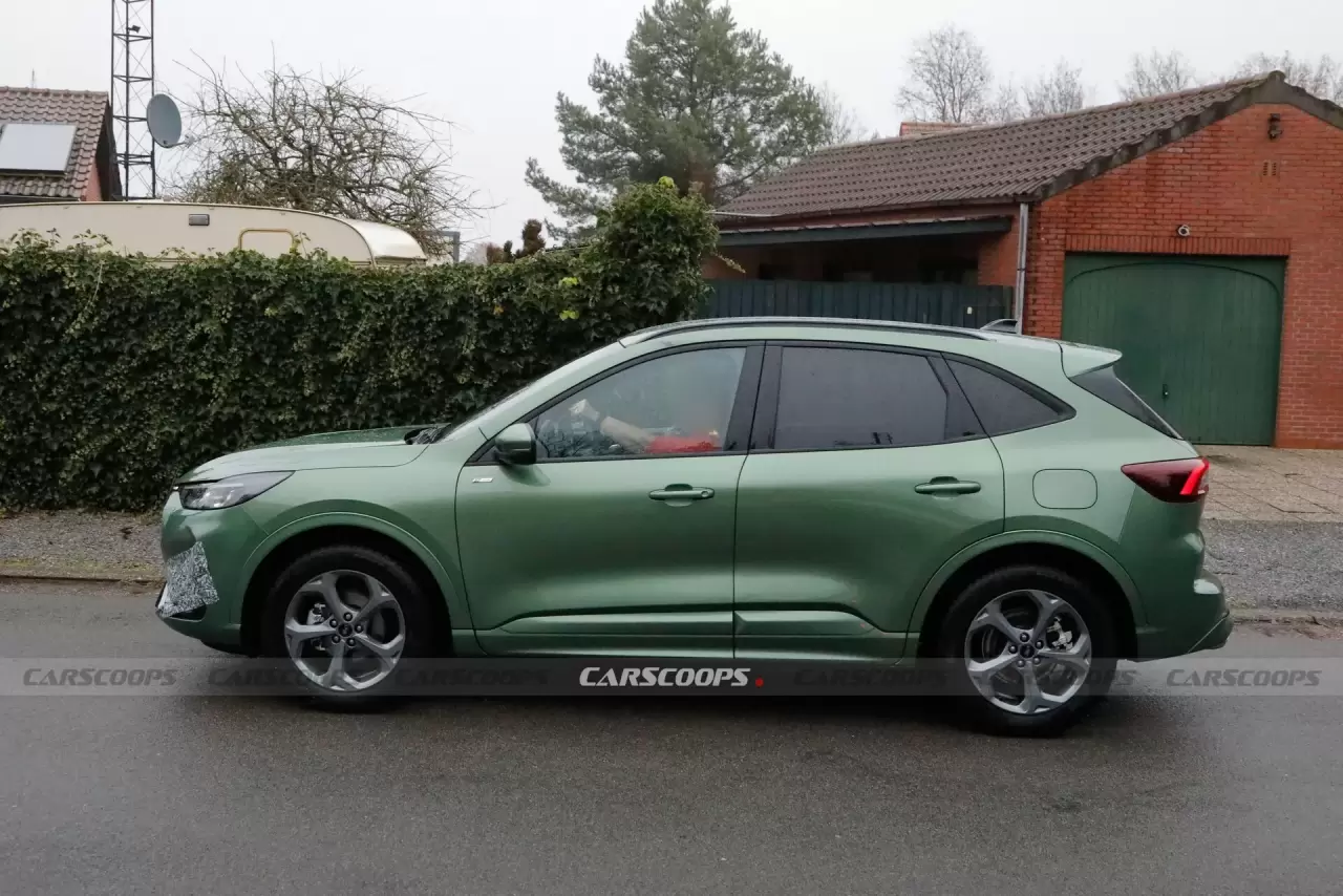 2024-Ford-Kuga-1213-19.thumb.webp.5ee281ebaa6b1bd603089879230daa4c.webp