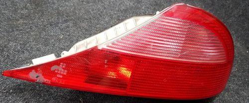 FANALE-STOP-POSTERIORE-DESTRO-LANCIA-YPSILON-96-00-big-5477-171.jpg.2b47b5056d661820ebf389d814b6250d.jpg