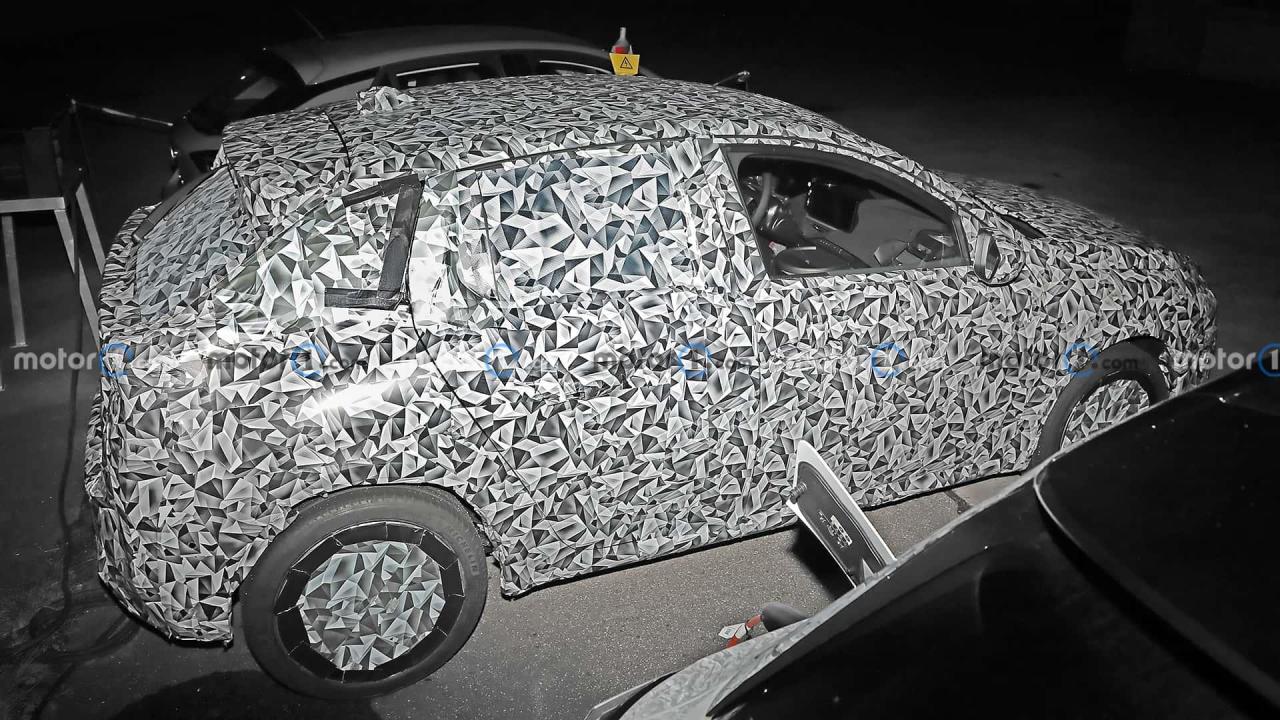 lancia-ypsilon-2024-erlkonig (4).jpg