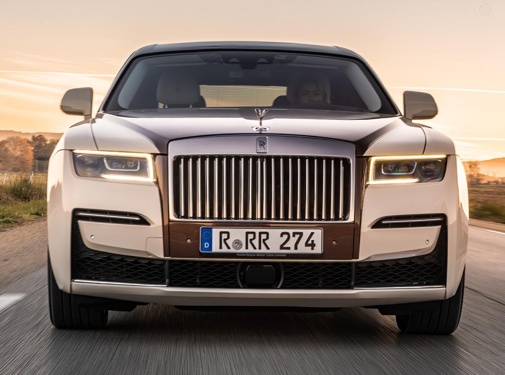 rolls-royce_ghost_amber_roads_21_0a6b055f0b650877.jpg.2928f1b7544735961592d46bc3f31c73.jpg