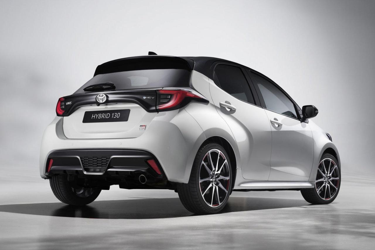 toyota-yaris-model-year-2024_18.jpg