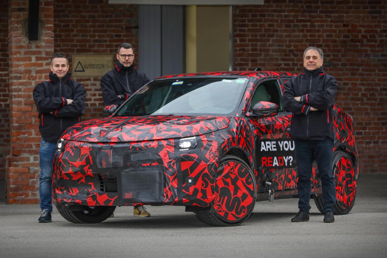 AlfaRomeoMILANO3.thumb.JPG.2793a7bffb03c27397f95a761c80ab81.JPG