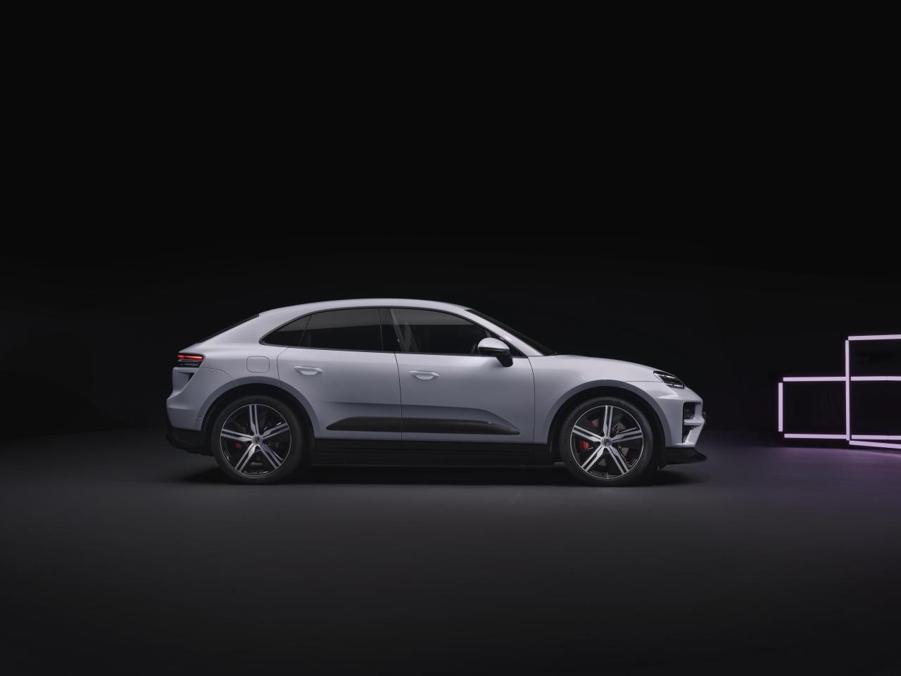 Macan_Turbo_003.thumb.jpg.3b20447523230ecd6e24df5b48f797de.jpg
