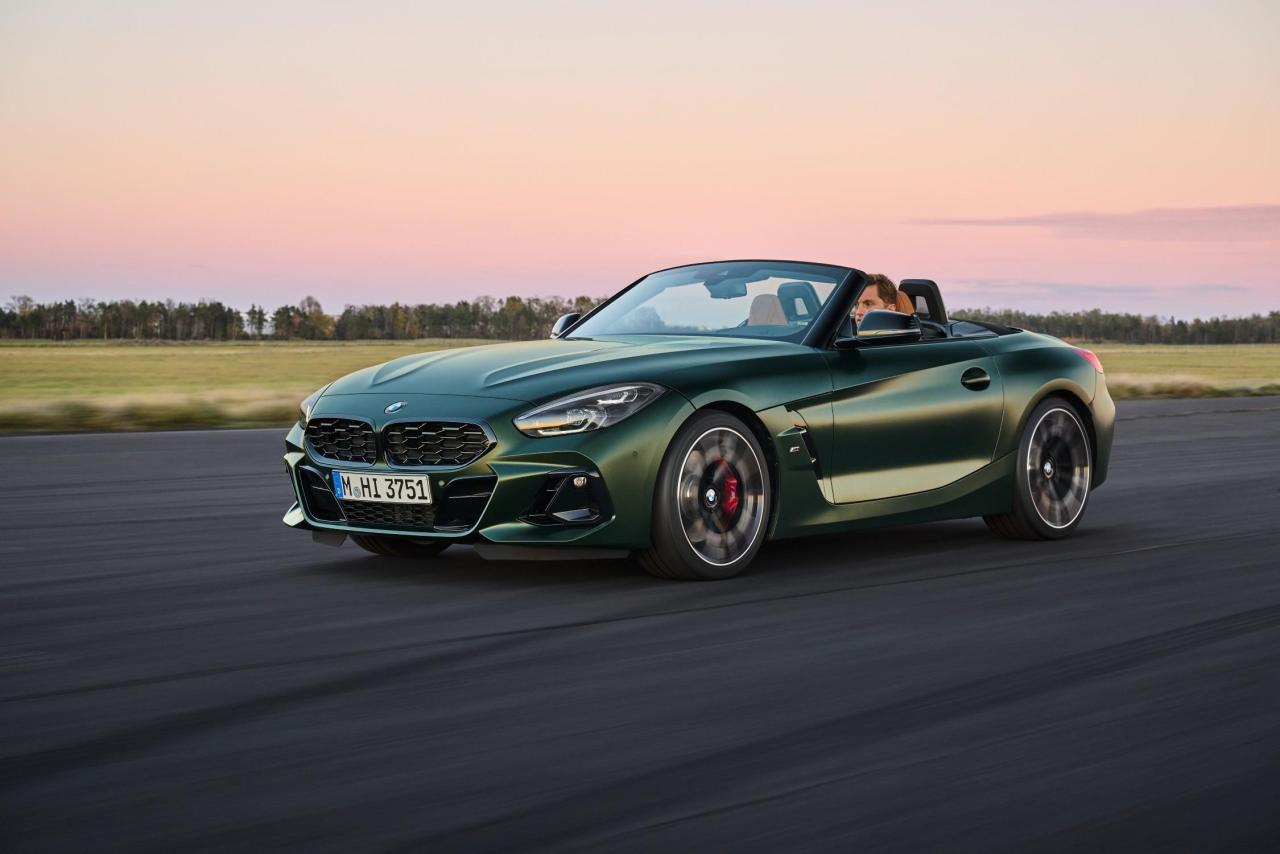 P90535762_lowRes_the-bmw-z4-m40i-with.thumb.jpg.199edba607bf6386080ade0cccc488d7.jpg