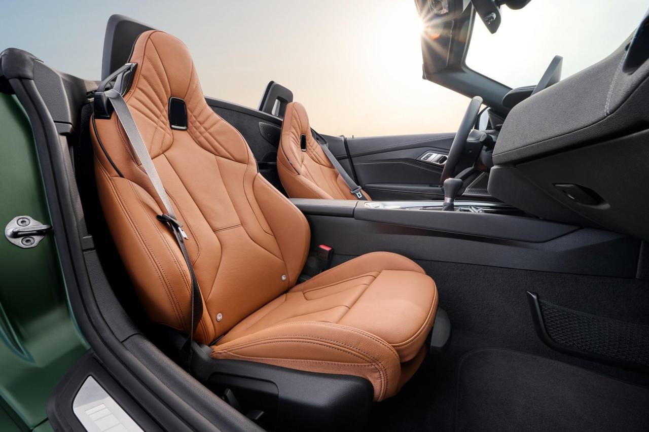 P90535775_lowRes_the-bmw-z4-m40i-with.thumb.jpg.094d9df1ff63b4c8884fa4ac8c87f469.jpg