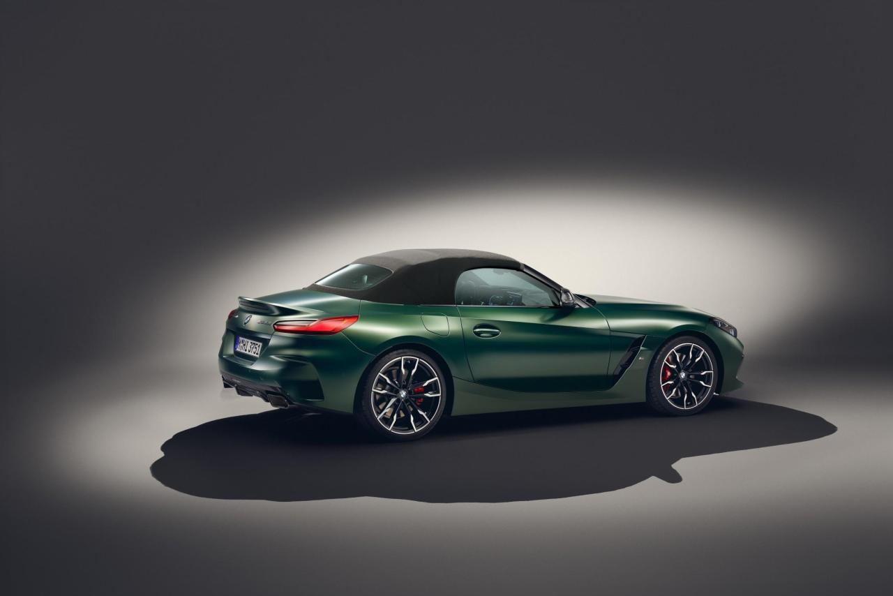 P90535780_lowRes_the-bmw-z4-m40i-with.thumb.jpg.76732f043d6a94278c1a2d3f8650d4c4.jpg