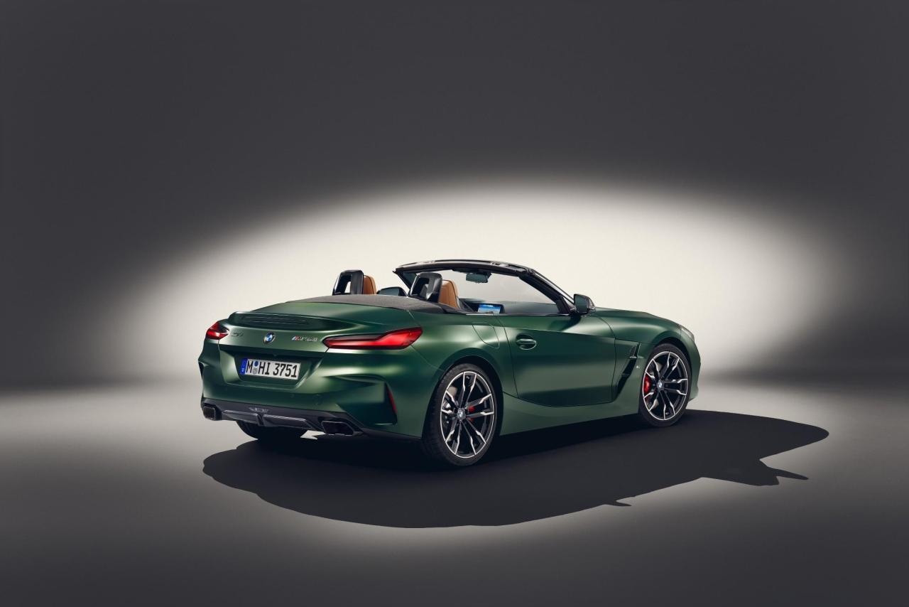 P90535782_lowRes_the-bmw-z4-m40i-with.thumb.jpg.f80e59849f53e426914f1ebdcf881b53.jpg