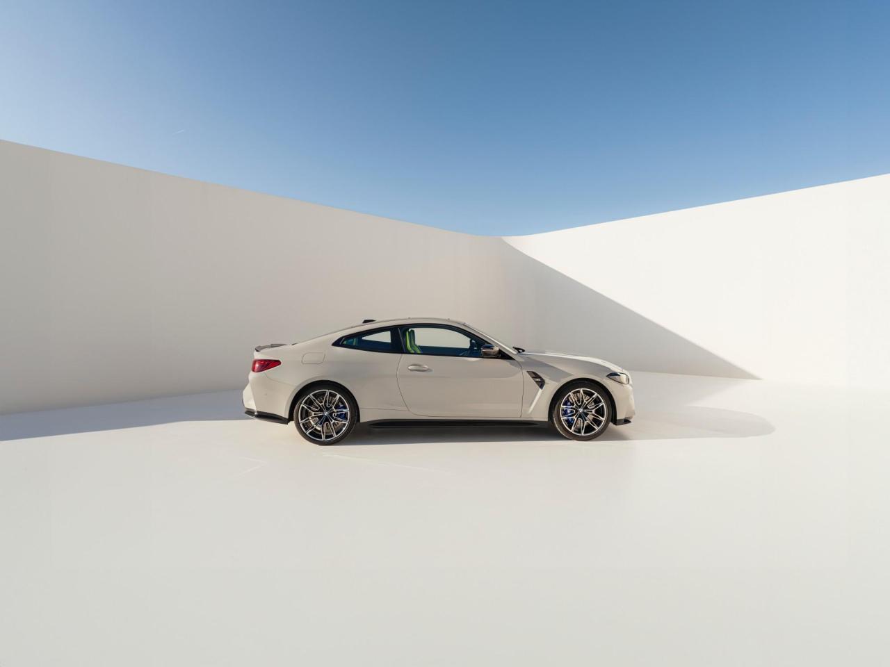 P90536829_lowRes_the-new-bmw-m4-coup.thumb.jpg.ae7a99ddb8c7d56257a25da3da744fb5.jpg