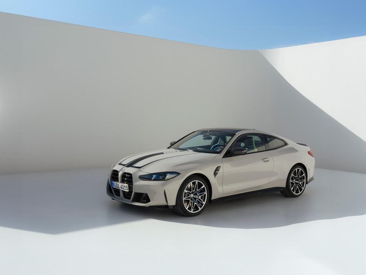 P90536834_lowRes_the-new-bmw-m4-coup.thumb.jpg.e0fab2236a7ca23775fa232a90b1c5df.jpg
