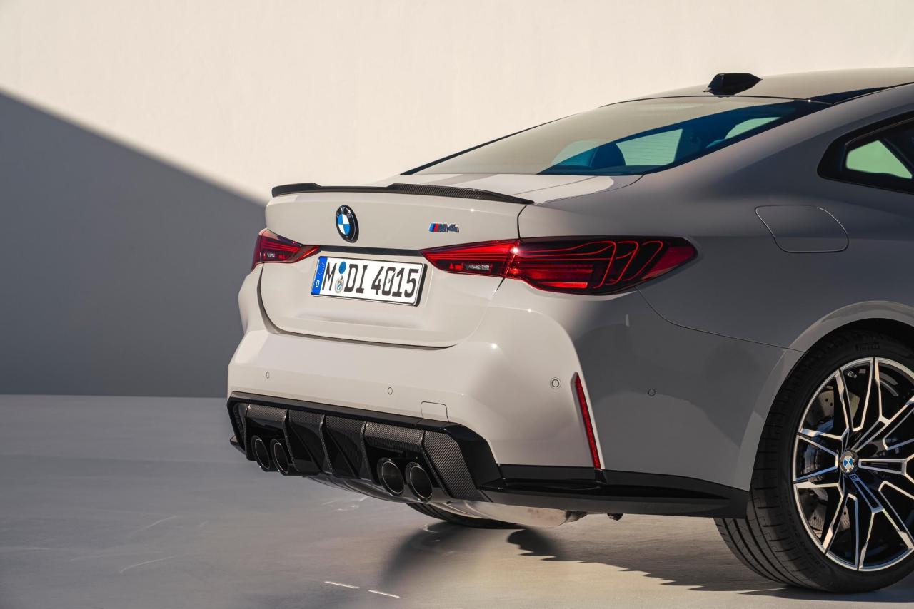 P90536858_lowRes_the-new-bmw-m4-coup.thumb.jpg.8e0ff28d0e639dad88d8a712903e8483.jpg
