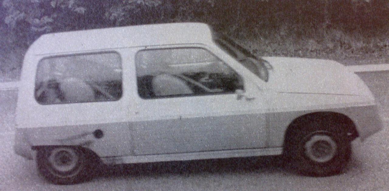 Renaultminiproto(2).thumb.jpg.16ca94f534f12ee4bd9948c085ee9eea.jpg