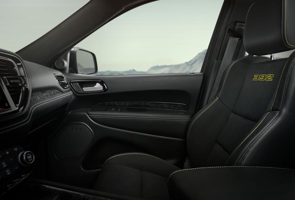 dodge_durango_srt_392_alchemi_7.jpg.e702bc8be34d820c971bd871caf54dac.jpg