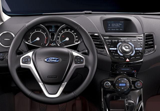 ford_fiesta_restyling_2012_18.jpg.f848499d0f091ae29b4041e3cfb87ab5.jpg