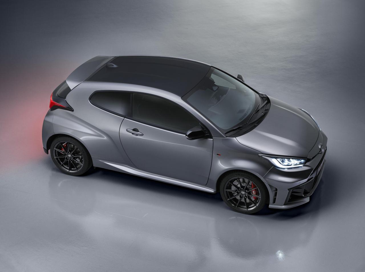 toyota-yaris-gr-topshot.thumb.jpg.1c66b24df60175810debb83611f03be2.jpg