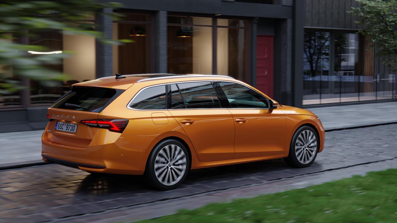 04_Skoda_Octavia_Combi.jpg