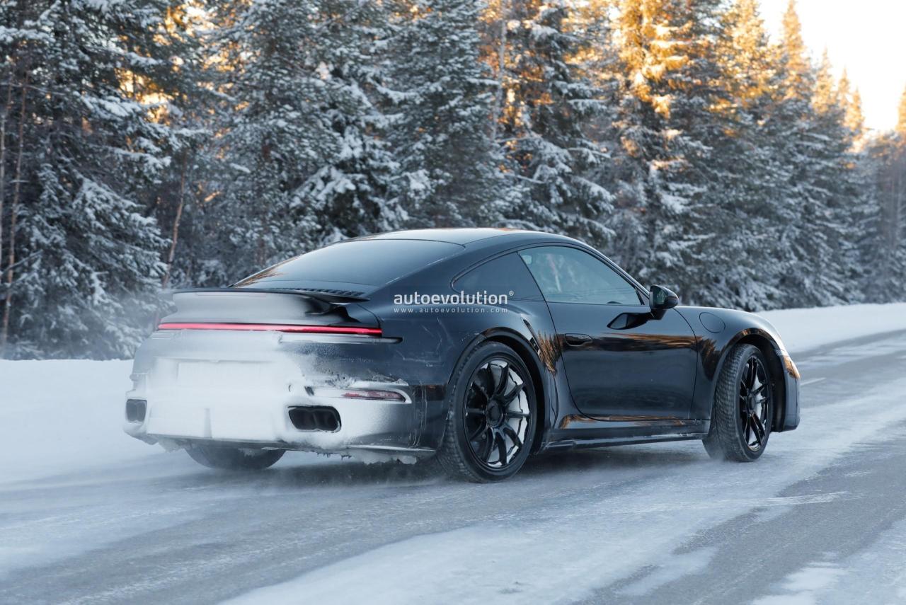 2025-porsche-911-convertible-turbo-spied-with-minimal-camouflage-hybrid-models-incoming_26.thumb.jpg.1e130d43dec112c4fa07ef2785c1cd3c.jpg