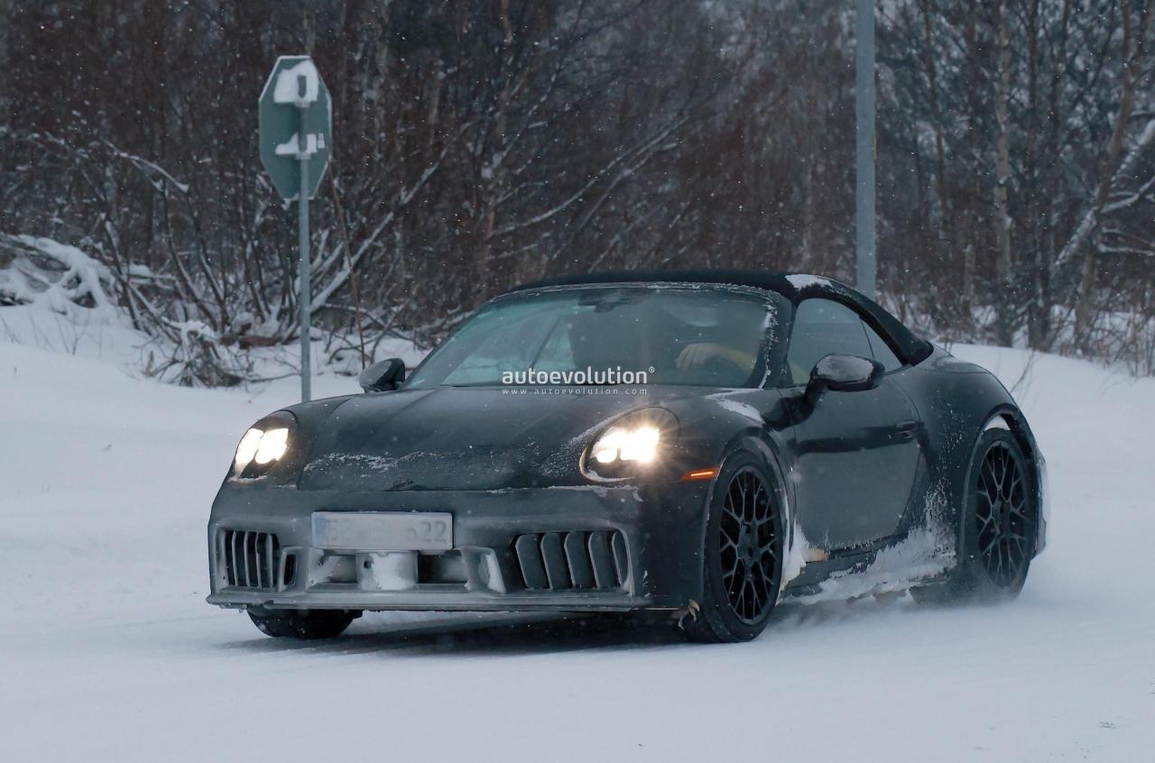 2025-porsche-911-convertible-turbo-spied-with-minimal-camouflage-hybrid-models-incoming_7.thumb.jpg.71052447625399b755a7ec02d661c50e.jpg