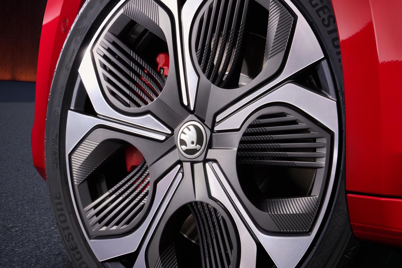 37_Skoda_Octavia_RS.jpg