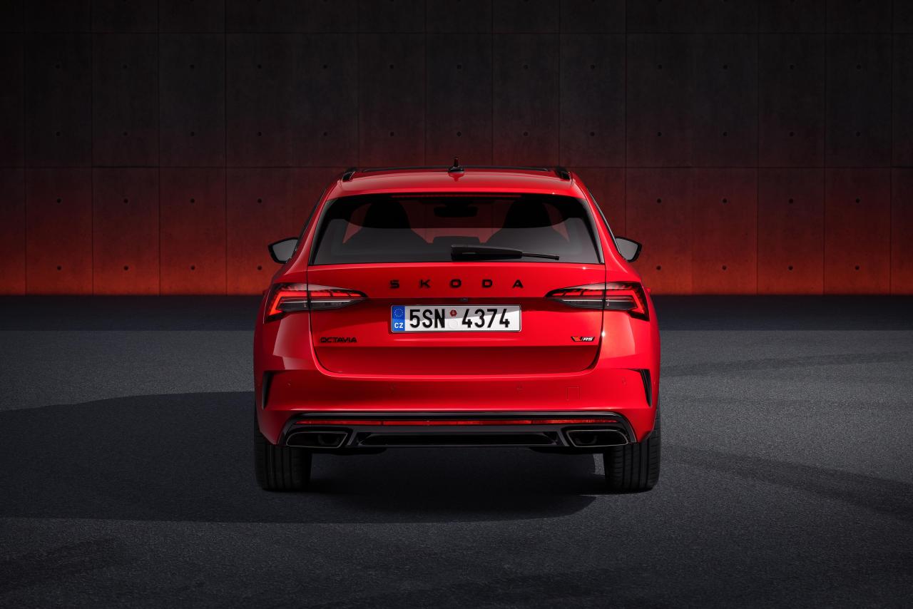 39_Skoda_Octavia_RS.jpg