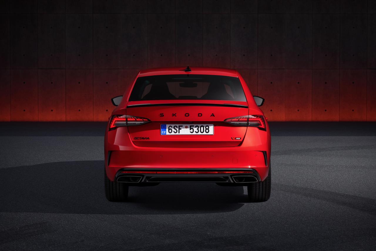50_Skoda_Octavia_RS.jpg