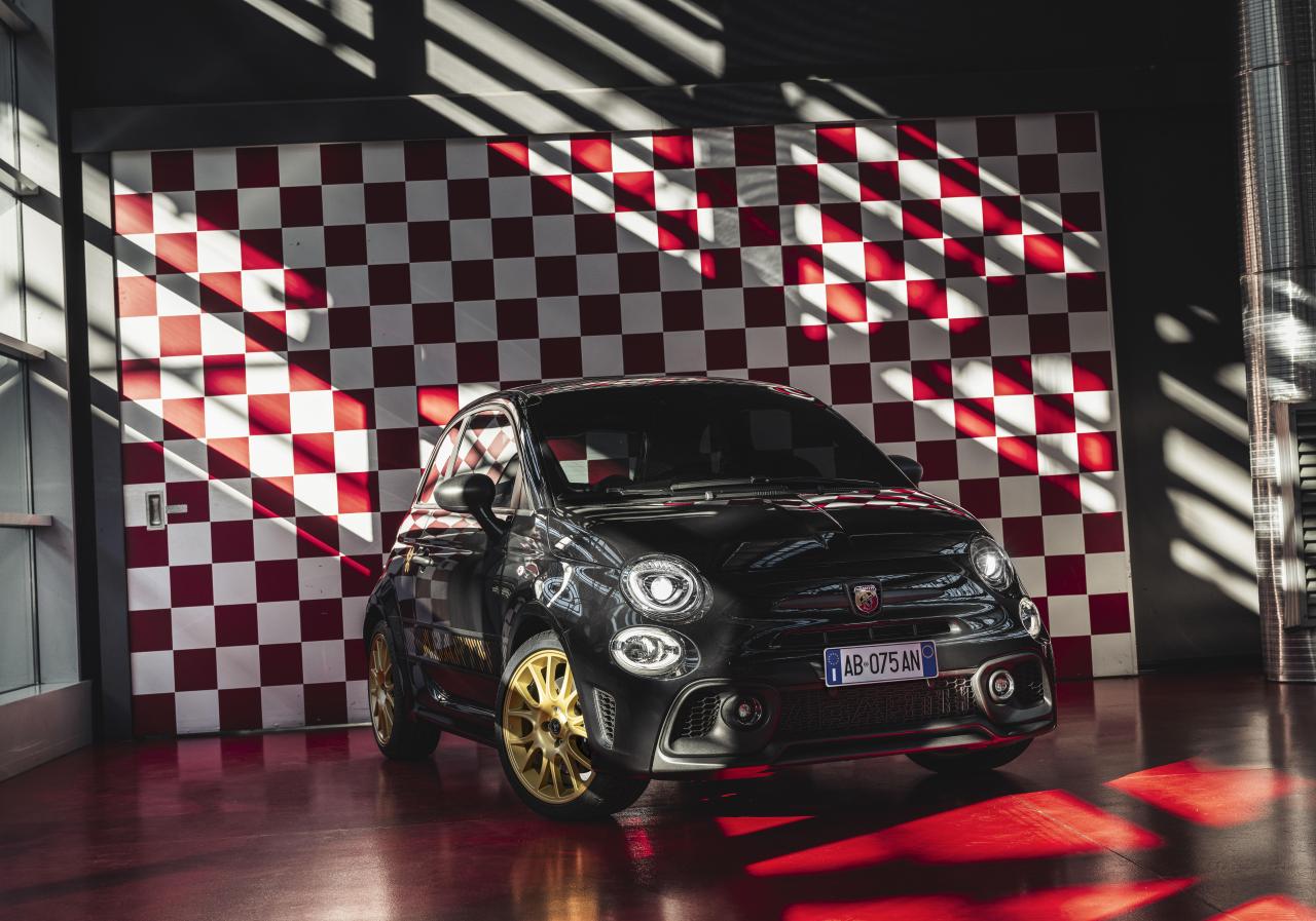 Abarth75Anniversario (19).jpg