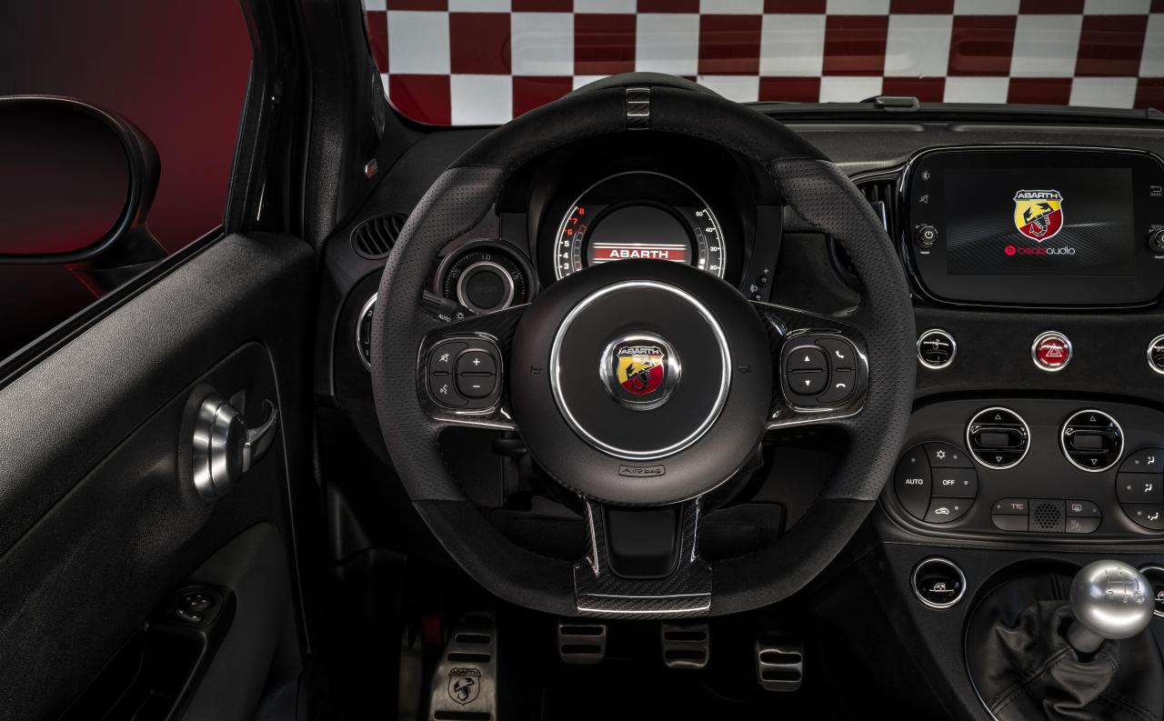 Abarth75Anniversario (24).jpg