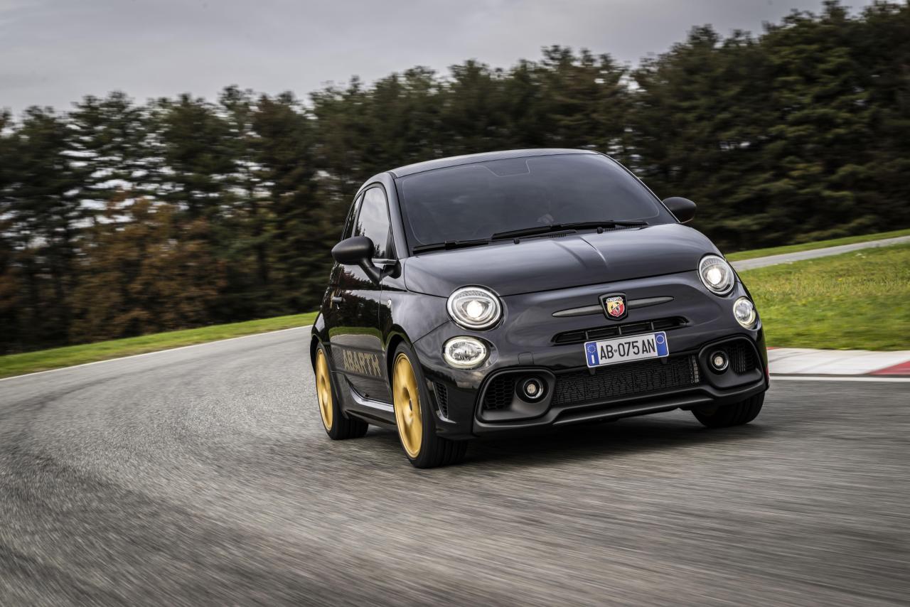 Abarth75Anniversario (6).jpg