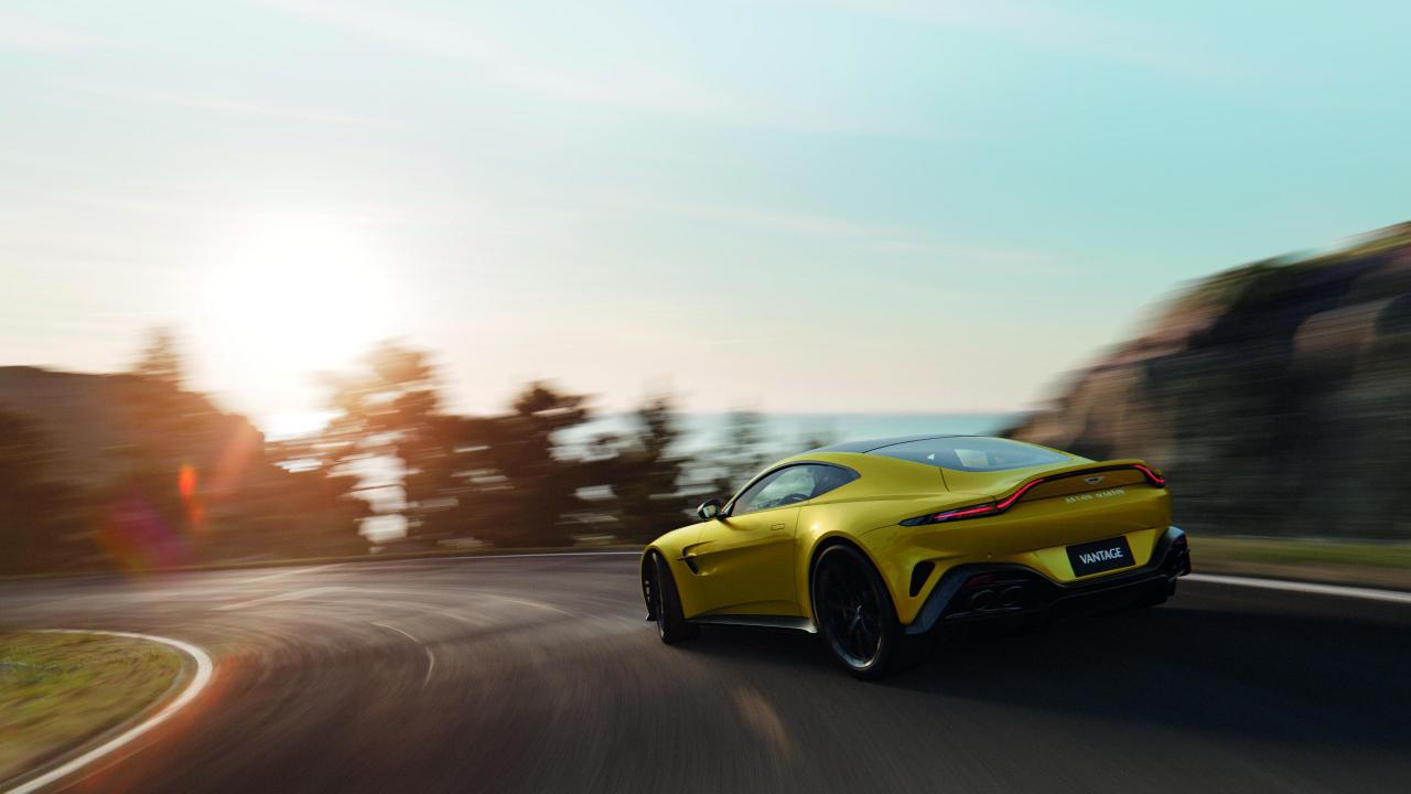 AstonMartinVantage_03.thumb.jpg.1371dccb21ea7c5614320477b8118d70.jpg
