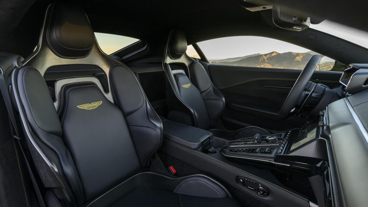 AstonMartinVantage_14.thumb.jpg.bebadf32633923c85c3b4e96921b2a56.jpg