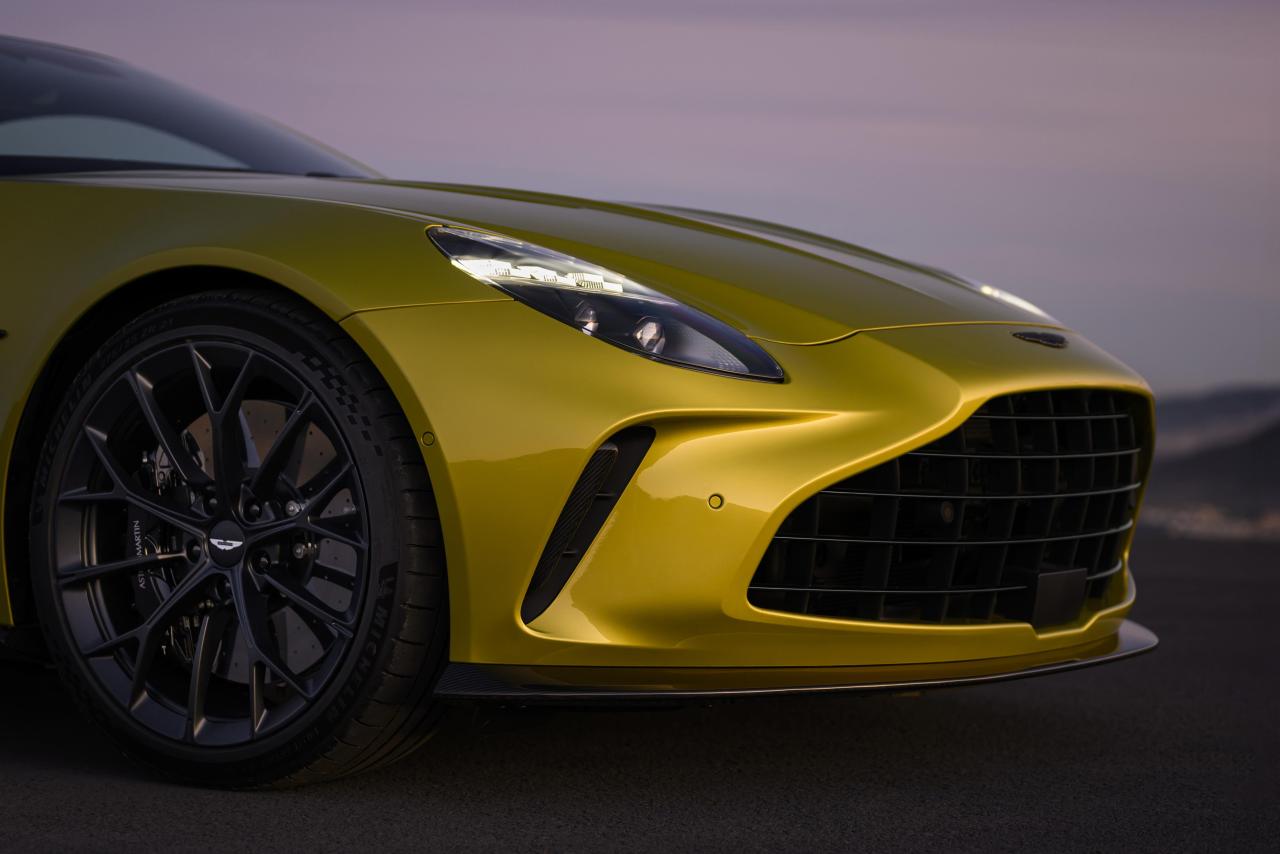 AstonMartinVantage_25.thumb.jpg.b7ae1d5b4398983df794c62ac8c18d21.jpg