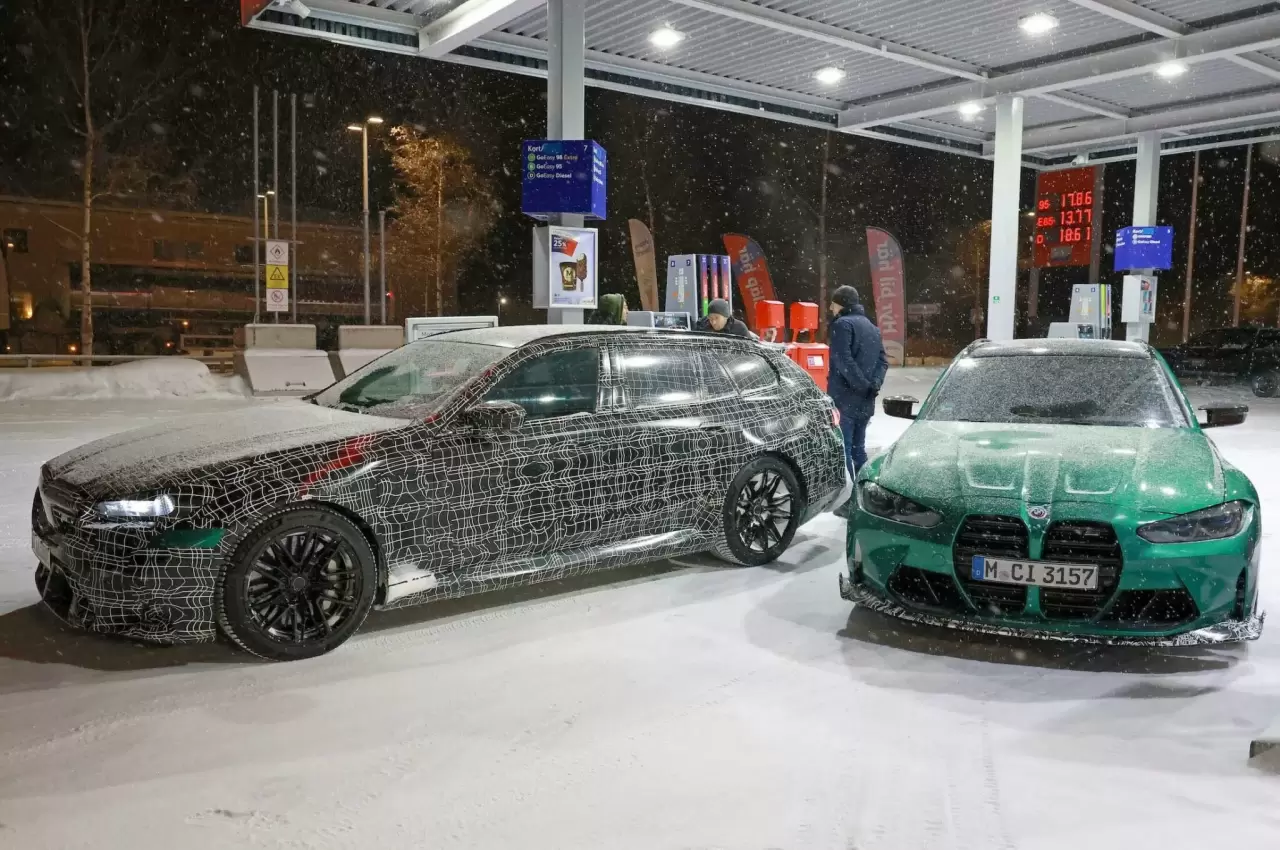 BMW-M5-Touring-M3-CS-Touring-00010-2048x1359.thumb.webp.2caf5fe9370b855f4abec827e4fe43c7.webp