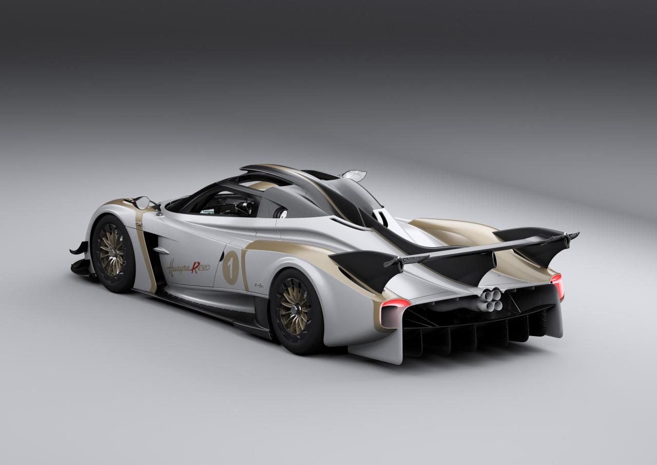 Huayra-R-Evo-04-3-4-Posteriore.jpg