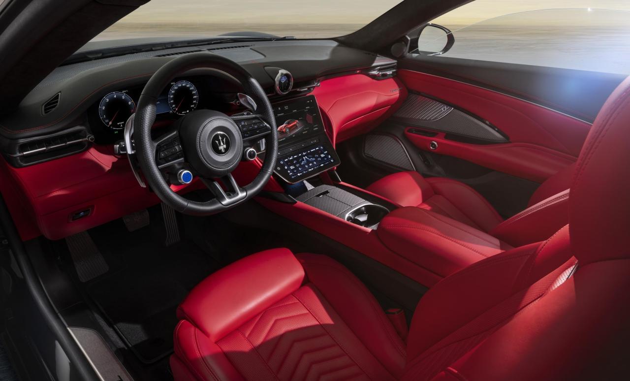 Medium-23348-MaseratiGranCabrioTrofeo.thumb.jpg.0824327bd79b2f9495c4e96506e8e08a.jpg