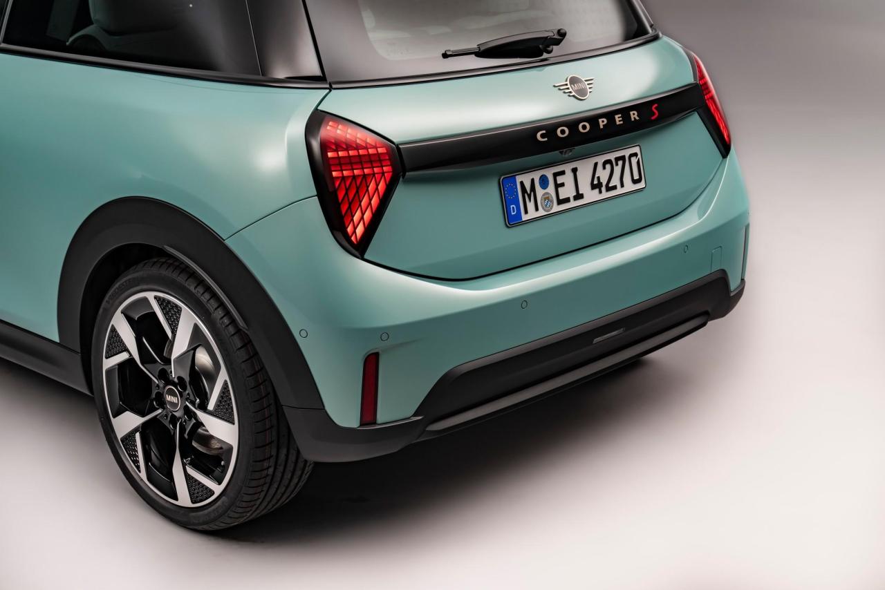 P90536615_lowRes_mini-cooper-s-02-202.thumb.jpg.fede0129a56e7d9709a082d0ea6e1f94.jpg
