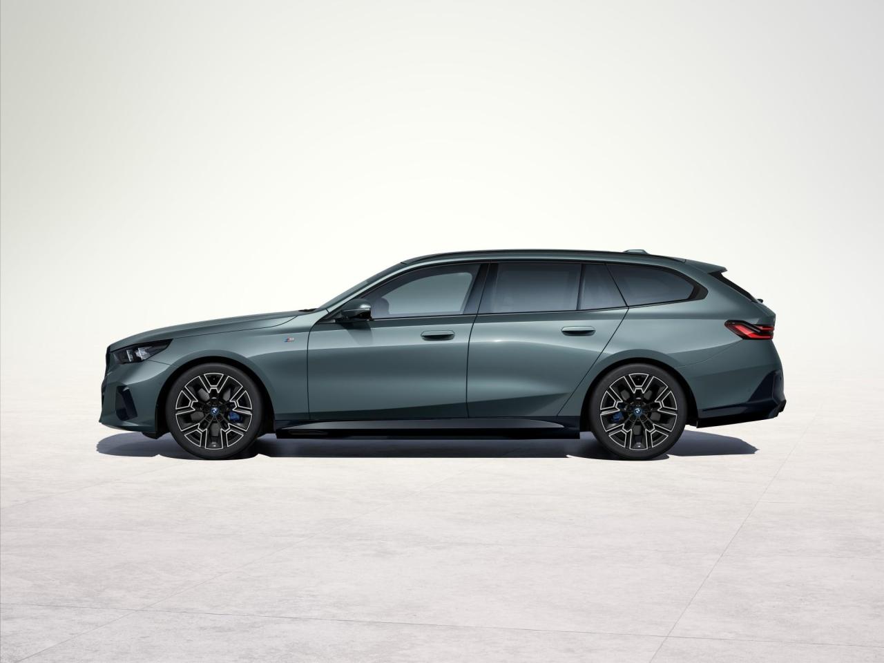 P90536871_lowRes_the-new-bmw-i5-edriv.thumb.jpg.0a7ceb59ad27d298744dc159fd144094.jpg